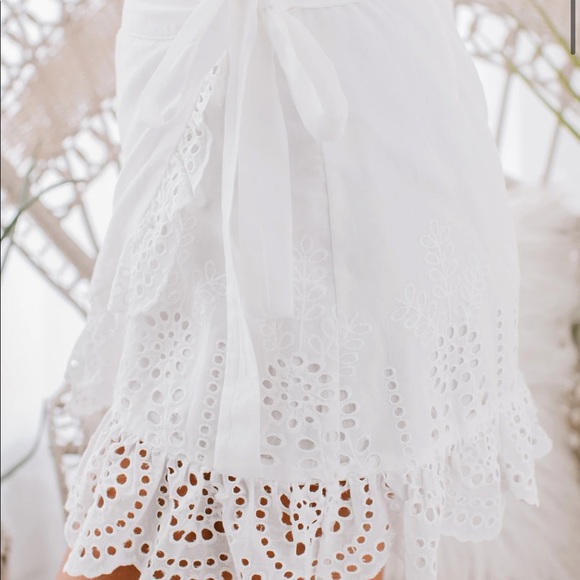 Nanamacs eyelet white skirt - Picture 2 of 4